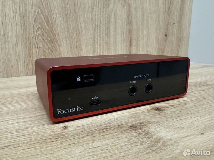 Звуковая карта Focusrite Scarlett Solo 3rd Gen