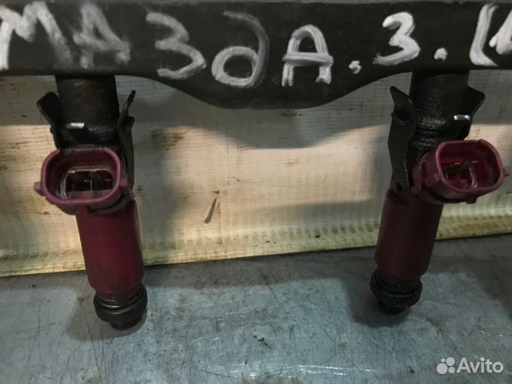 Топливная форсунка Mazda 3 седан BK Z6 2008