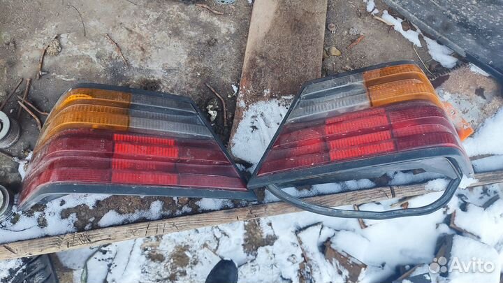 Запчасти на Мерседес 124