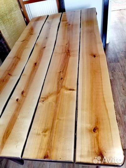 Столы обеденные