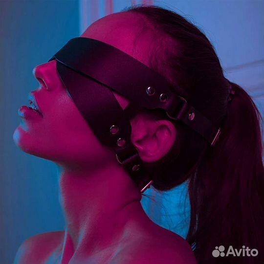 Маска для лица из экокожи