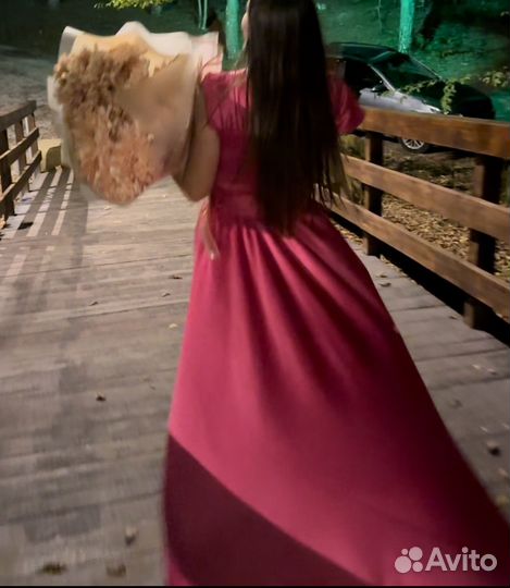 Платье со шлейфом для фотосессии