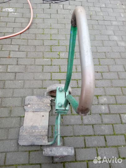 Тележка для бидонов