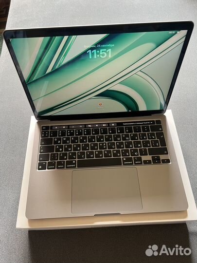 Apple macbook pro 13 m1