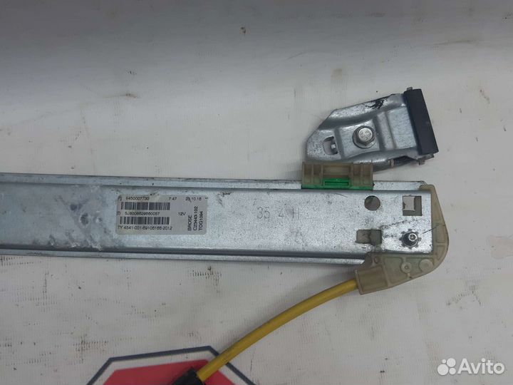 Стеклоподъемник передний правый LADA Vesta