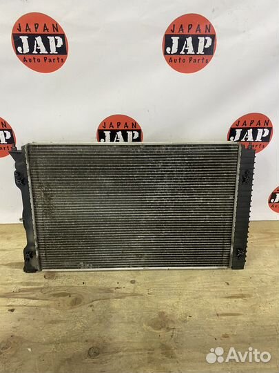 Радиатор охлаждения Audi A6 C6 4F