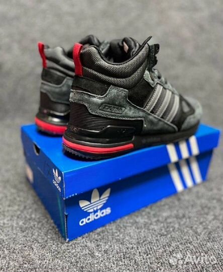 Кроссовки adidas