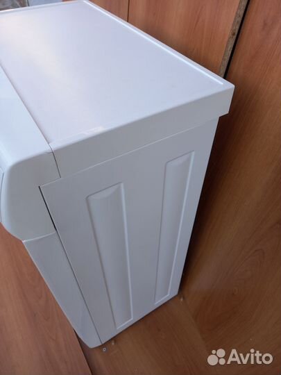 Стиральная машина бу zanussi ZWS685V