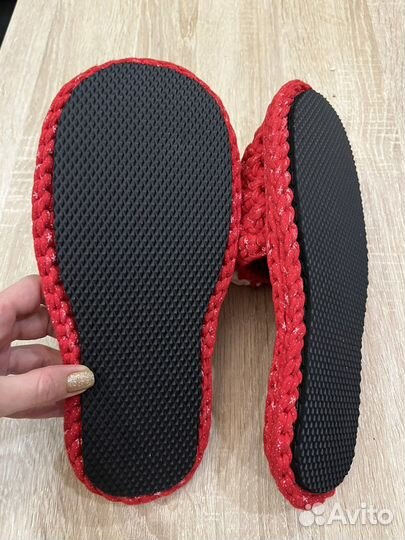 Женские домашние тапочки