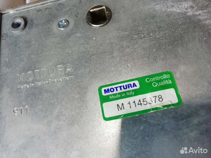 Дверной замок Mottura италия