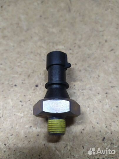 Датчик давления масла BRP 420256915