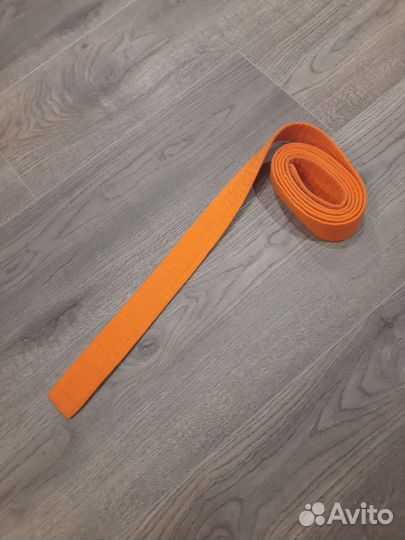 Оранжевый пояс для карате