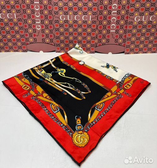 Шелковый платок gucci