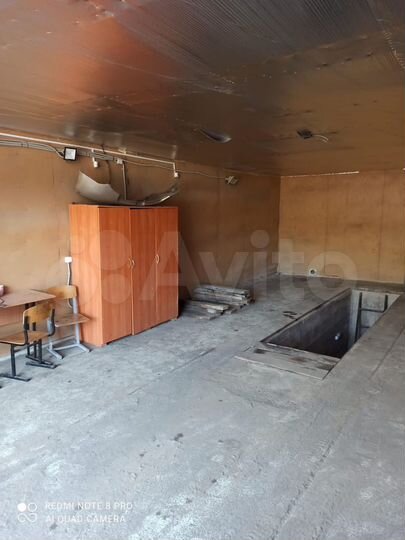 Гараж, > 30 м²