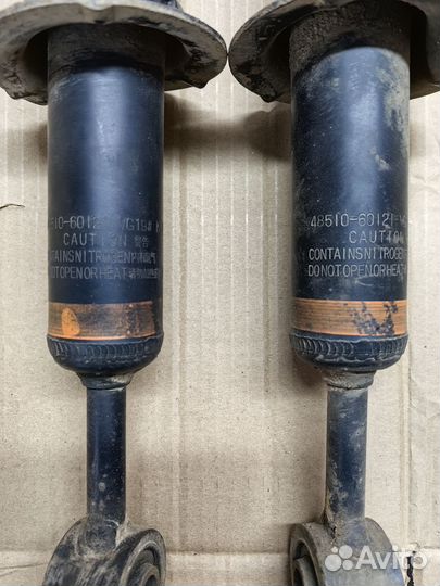 Оригинальные амортизаторы Lexus GX470, Prado 120