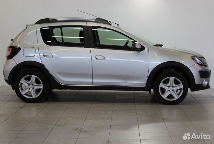 Renault Sandero Stepway 1.6 AMT, 2016, 147 305 км