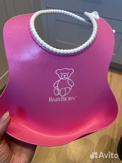 Слюнявчик babybjorn