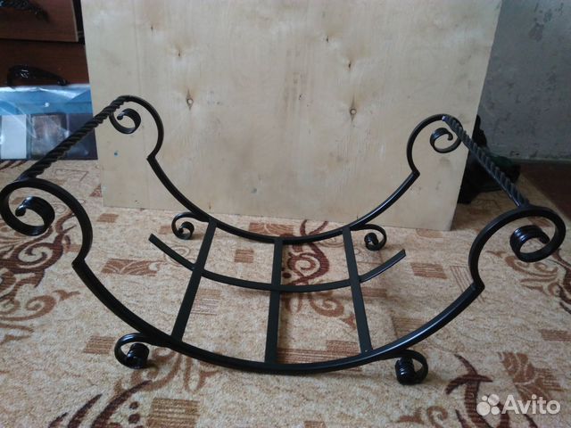 Дровница/подставка под дрова Витая