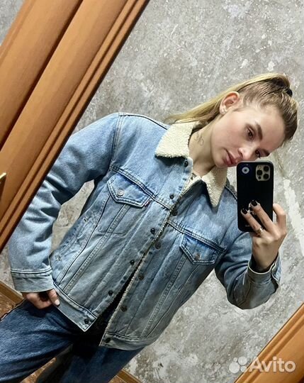 Джинсовая куртка levis