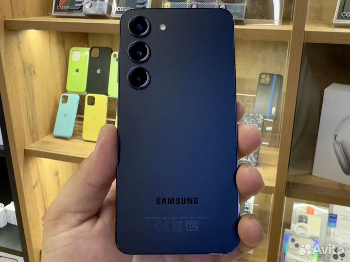 Samsung Galaxy S23, 8/128 ГБ