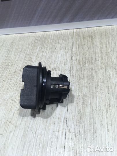 Патрон поворотника повторителя цоколь Renault sand
