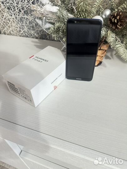 HUAWEI P Smart, 3/32 ГБ