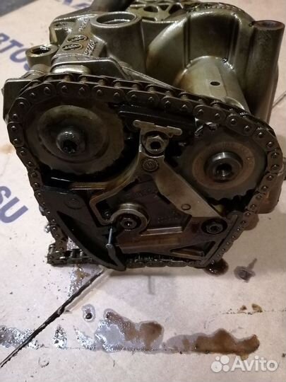 Масленный насос Балансирный вал Ауди А4 Б6 2.0 ALT