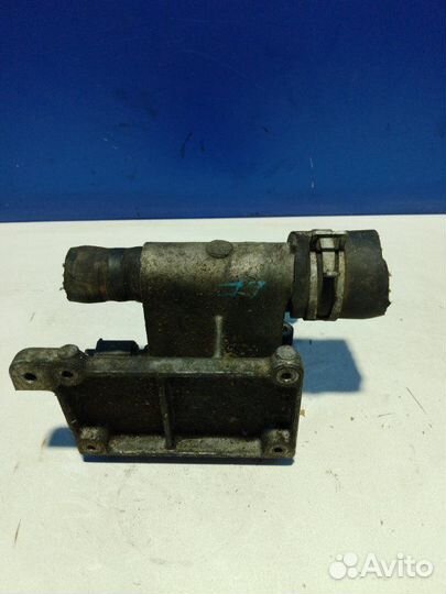 Фланец двигателя системы охлаждения Ford Focus