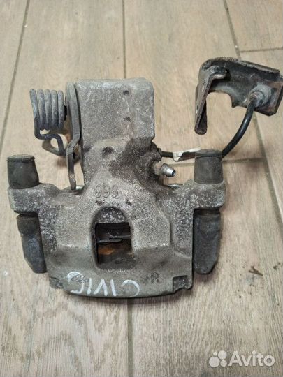 Суппорт тормозной задний правый Honda Civic