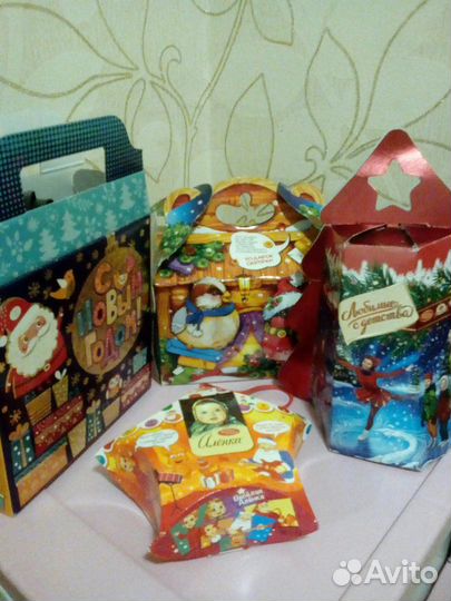 Коробки для новогодних подарков