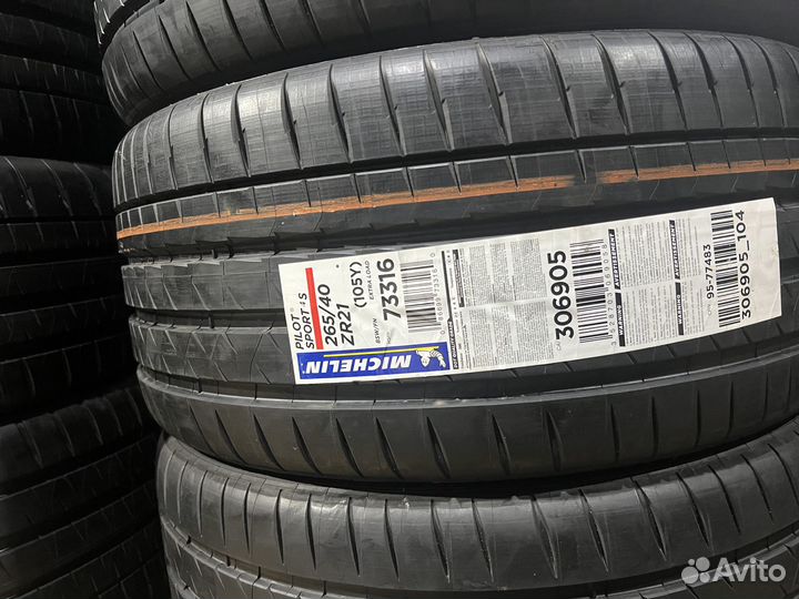 Michelin Pilot Sport 4 S 265/40 R21 и 255/40 R21 105Y