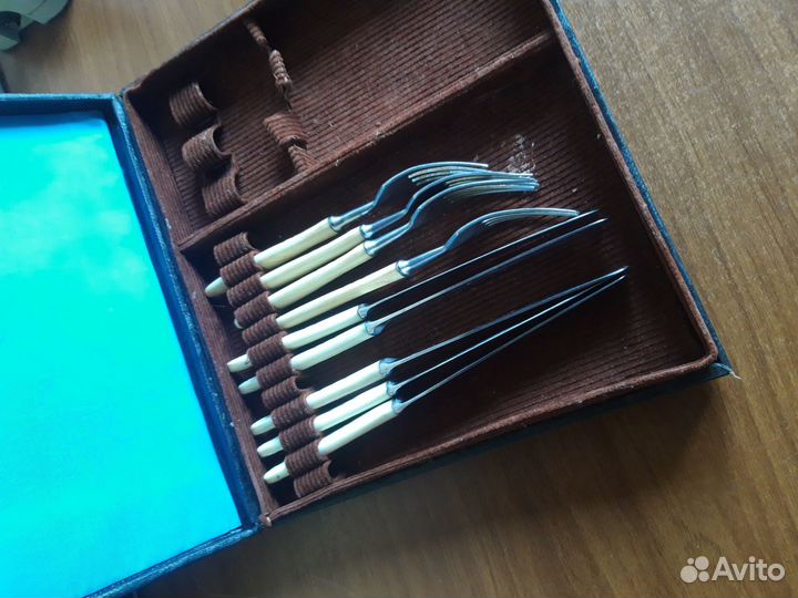 Набор столовых приборов советского времени