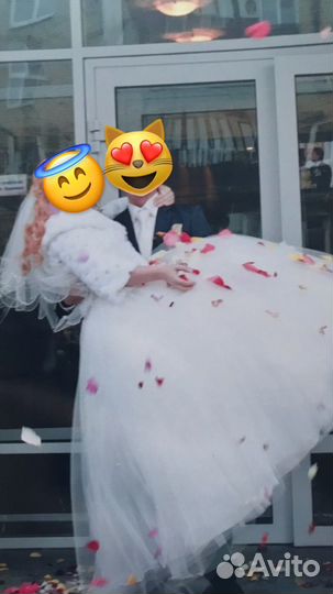 Свадебное платье