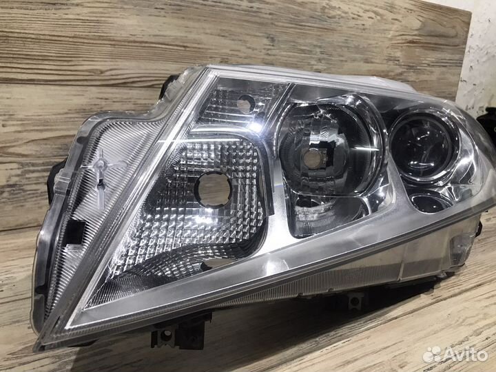 Фара левая Suzuki Vitara