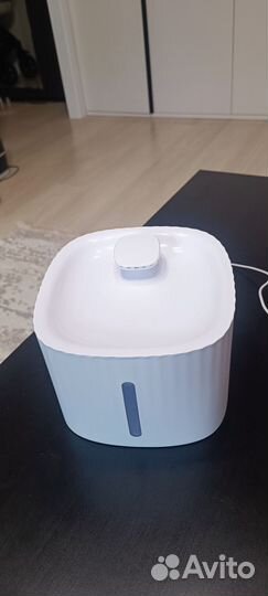 Автоматическая поилка для кошек