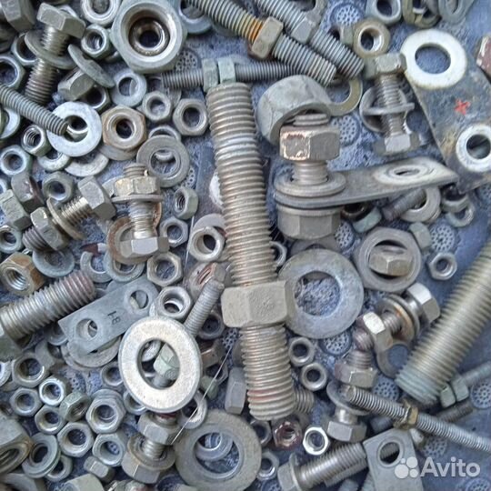 Болты, гайки, шайбы, шпильки