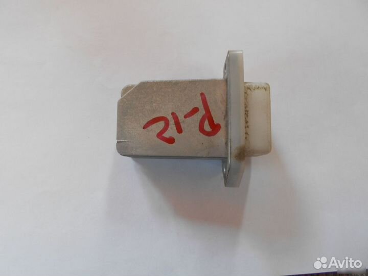 Резистор отопителя Nissan Primera P12E 2002-2007