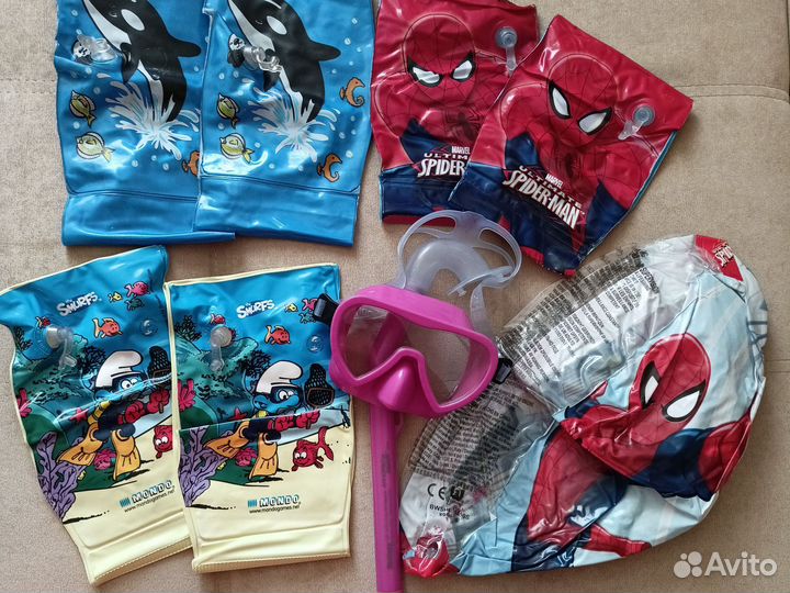 Нарукавники, маска с трубкой, матрац, круги, мяч