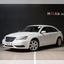 Chrysler 200 2.4 AT, 2013, 141 594 км, с пробегом, цена 1 030 000 руб.