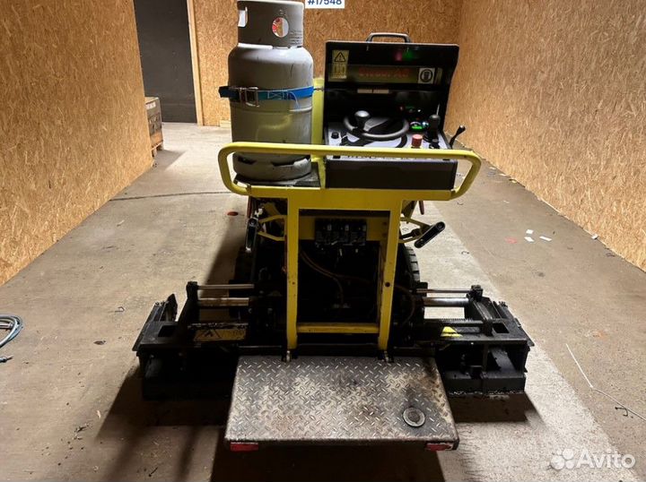 Асфальтоукладчик ammann