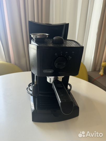 Кофеварка рожковая delonghi ec145