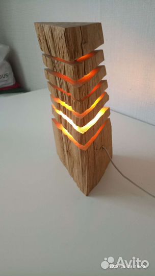 Светильник из дерева