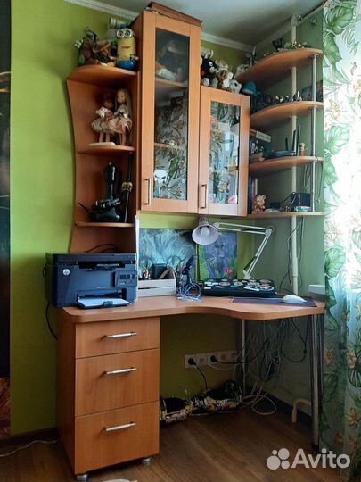 Компьютерный стол