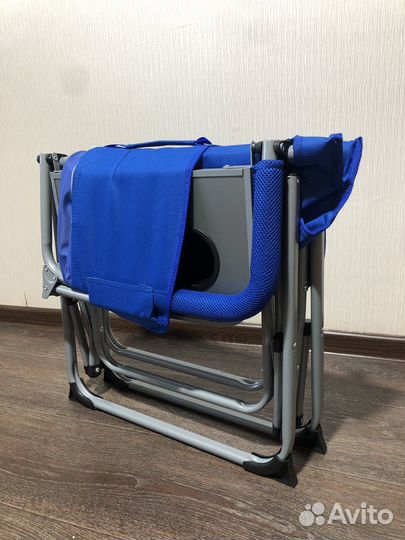 Кресло со столом турестическое