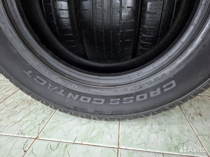 Continental CrossContact LX 215/65 R16