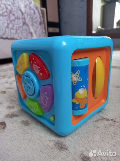 Продам музыкальный куб Baby Go
