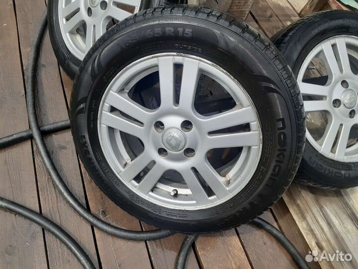Комплект колес на renault