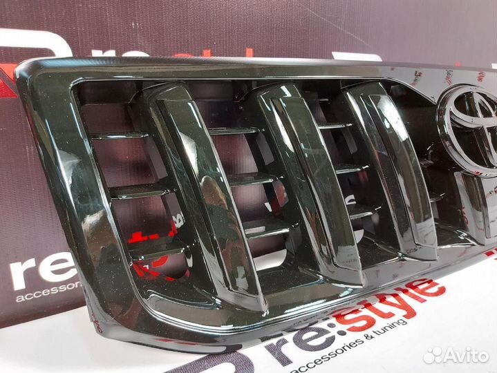 Решетка радиатора Land Cruiser Prado 120