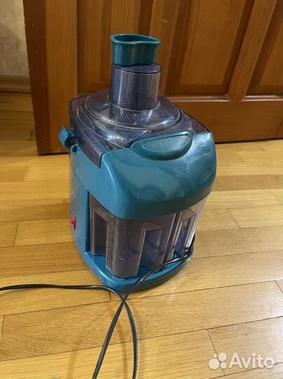 Соковыжималка First