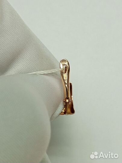 Золотые серьги